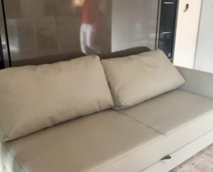 łóżko w szafie z sofą 160x200